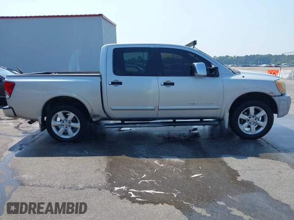 2010 Nissan Titan SE with VIN 1N6BA0ED3AN324773, listed as a IAAI auction lot 41982313 with 270,002 mi miles. Bid and sale history available at carsss.com. Image 13.