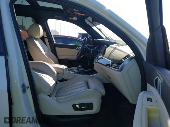 2020 BMW X5 xDrive40i with VIN 5UXCR6C04L9B02520, listed as a IAAI auction lot 41854137 with Not provided miles and . Bid and sale history available at DreamBid. Image 5.