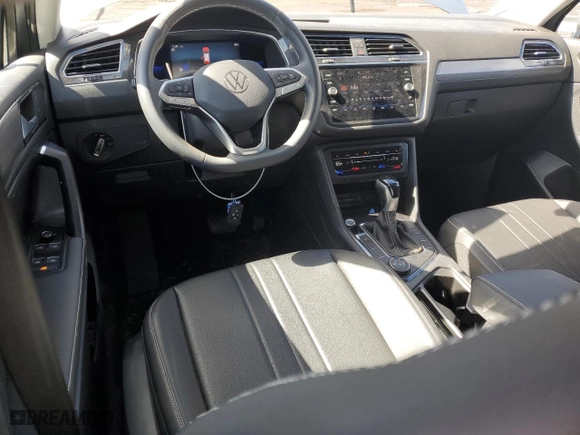 2022 Volkswagen Tiguan SE with VIN 3VV2B7AX5NM145127, listed as a Copart auction lot 50167775 with 25,432 mi miles and Salvage Title. Bid and sale history available at carsss.com. Image 8.