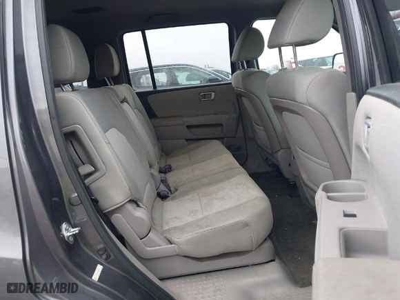 2015 Honda Pilot LX with VIN 5FNYF4H20FB071062, listed as a IAAI auction lot 41944976 with 170,261 mi miles. Bid and sale history available at carsss.com. Image 8.