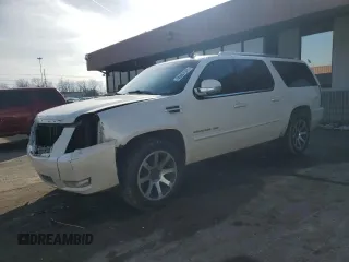2013 Cadillac Escalade ESV Premium z VIN 1GYS4JEF6DR173775, wystawiony jako Copart lot #46567645 z przebiegiem 248 838 mil mil oraz Szkoda całkowita • Salvage title. Historia ofert i sprzedaży dostępna na DreamBid. Obrazek 1.