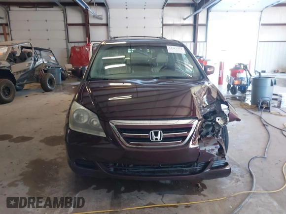 2007 Honda Odyssey EX-L with VIN 5FNRL38727B066885, listed as a IAAI auction lot 41317374 with 220,243 mi miles. Bid and sale history available at carsss.com. Image 12.