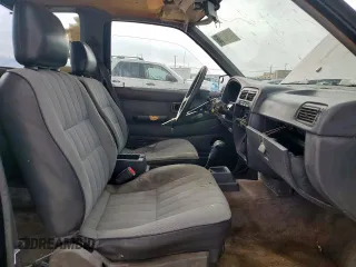 1994 Nissan Frontier XE with VIN 1N6SD16S4RC417268, listed as a Copart auction lot 47942355 with 321,725 mi miles and Salvage title. Bid and sale history available at DreamBid. Image 7.