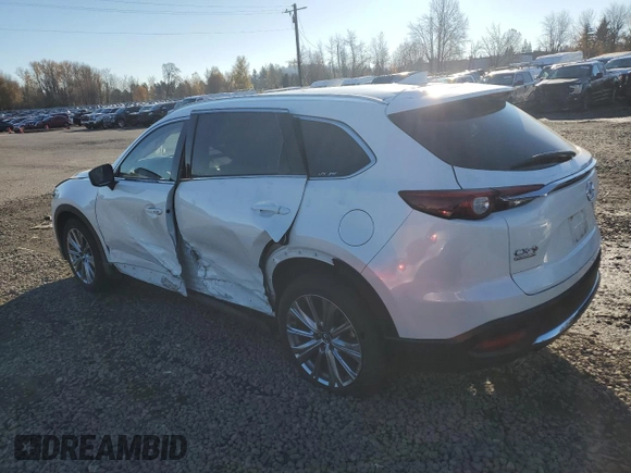 2021 Mazda CX-9 Signature with VIN JM3TCBEY6M0537192, listed as a Copart auction lot 83198984 with 28,112 mi miles and Salvage Title. Bid and sale history available at carsss.com. Image 2.
