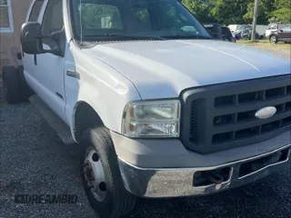 2005 Ford F-350 with VIN 1FDWW37P65EA35130, listed as a Copart auction lot 55863245 with 119,392 mi miles and Clean title. Bid and sale history available at DreamBid. Image 1.