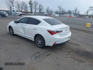 2019 Acura ILX w/Premium Pkg with VIN 19UDE2F7XKA002713, listed as a IAAI auction lot 41666039 with 73,332 mi miles. Bid and sale history available at carsss.com. Image 3.