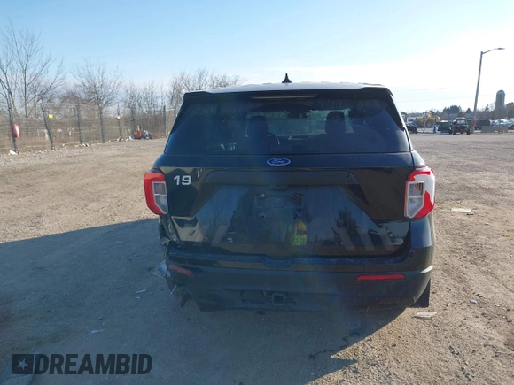2020 Ford Police Interceptor Utility z VIN 1FM5K8AB5LGD08853, wystawiony jako IAAI lot #41556880 z przebiegiem 90 477 mil mil oraz . Historia ofert i sprzedaży dostępna na DreamBid. Obrazek 16.