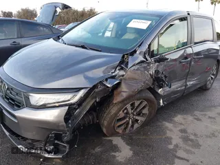 2025 Honda Odyssey EX-L with VIN 5FNRL6H64SB038684, listed as a IAAI auction lot 41911992 with Not Provided miles and . Bid and sale history available at DreamBid. Image 6.