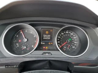 2021 Volkswagen Tiguan S z VIN 3VV0B7AX0MM068396, wystawiony jako Copart lot #54058005 z przebiegiem 42 103 mil mil oraz Czysty tytuł • Clean title. Historia ofert i sprzedaży dostępna na DreamBid. Obrazek 9.