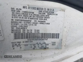 1999 Ford Taurus SE z VIN 1FAFP53U5XA269767, wystawiony jako IAAI lot #41504302 z przebiegiem 182 198 mil mil oraz . Historia ofert i sprzedaży dostępna na DreamBid. Obrazek 9.