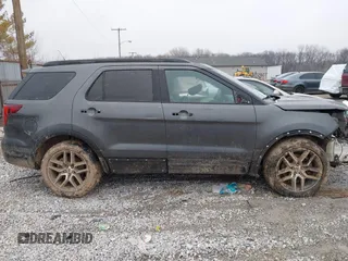 2018 Ford Explorer Sport с VIN 1FM5K8GT3JGA12842, выставлен на аукционе IAAI как лот 41548083 с пробегом 146 887 миль миль и . История ставок и продаж доступна на DreamBid. Изображение 13.