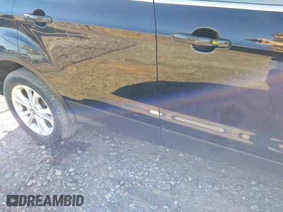2018 Ford Escape SE z VIN 1FMCU9GD5JUB15259, wystawiony jako IAAI lot #42182040 z przebiegiem 122 194 mil mil oraz . Historia ofert i sprzedaży dostępna na DreamBid. Obrazek 21.