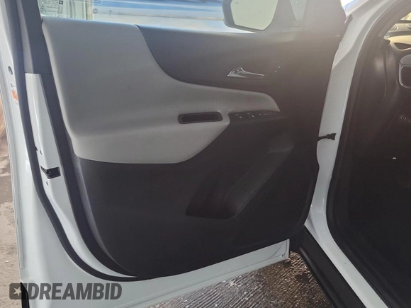 2020 Chevrolet Equinox LT with VIN 2GNAXJEV0L6181758, listed as a IAAI auction lot 42848993 with 35,916 mi miles and . Bid and sale history available at DreamBid. Image 41.