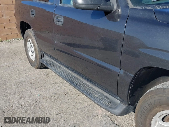 2006 Chevrolet Tahoe LS with VIN 1GNEC13V16R109010, listed as a IAAI auction lot 41516326 with 116,024 mi miles and . Bid and sale history available at DreamBid. Image 6.