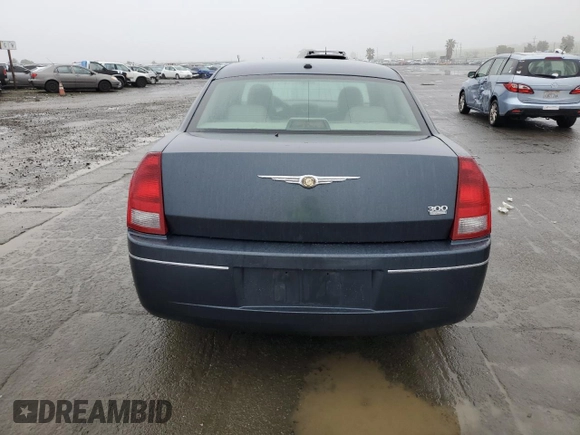 2007 Chrysler 300 Signature with VIN 2C3KA53G07H731193, listed as a Copart auction lot 86184104 with 200,268 mi miles and Clean Title. Bid and sale history available at carsss.com. Image 6.