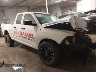 2016 Ram 1500 Tradesman z VIN 1C6RR7FG5GS377097, wystawiony jako IAAI lot #41579476 z przebiegiem 167 800 mil mil oraz . Historia ofert i sprzedaży dostępna na DreamBid. Obrazek 1.
