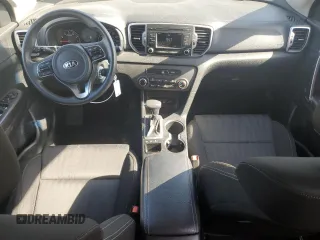 2017 Kia Sportage LX z VIN KNDPMCAC4H7103647, wystawiony jako Copart lot #56745355 z przebiegiem 105 461 mil mil oraz Szkoda całkowita • Salvage title. Historia ofert i sprzedaży dostępna na DreamBid. Obrazek 8.