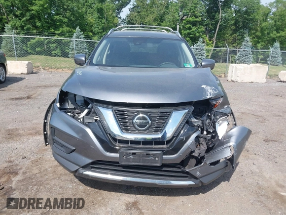 2019 Nissan Rogue SV with VIN JN8AT2MVXKW379512, listed as a IAAI auction lot 39550823 with 72,227 mi miles. Bid and sale history available at carsss.com. Image 13.
