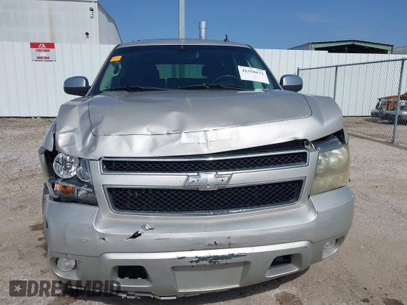 2009 Chevrolet Tahoe 2LT z VIN 1GNEC23379R258434, wystawiony jako IAAI lot #41558672 z przebiegiem 133 646 mil mil oraz . Historia ofert i sprzedaży dostępna na DreamBid. Obrazek 12.