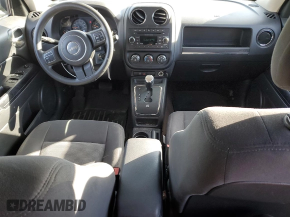 2015 Jeep Patriot Altitude z VIN 1C4NJRBB4FD317433, wystawiony jako Copart lot #50703555 z przebiegiem 109 650 mil mil oraz Nie do naprawy • Non repairable. Historia ofert i sprzedaży dostępna na DreamBid. Obrazek 8.