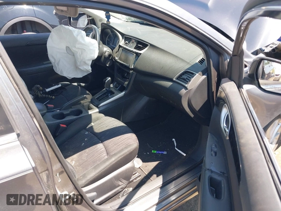2019 Nissan Sentra SV with VIN 3N1AB7AP6KL627037, listed as a IAAI auction lot 39753676 with Not Provided miles and . Bid and sale history available at DreamBid. Image 5.