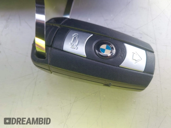 2009 BMW 3 Series 328i с VIN WBAWV13529P123146, выставлен на аукционе IAAI как лот 42244860 с пробегом 186 558 миль миль и . История ставок и продаж доступна на DreamBid. Изображение 11.