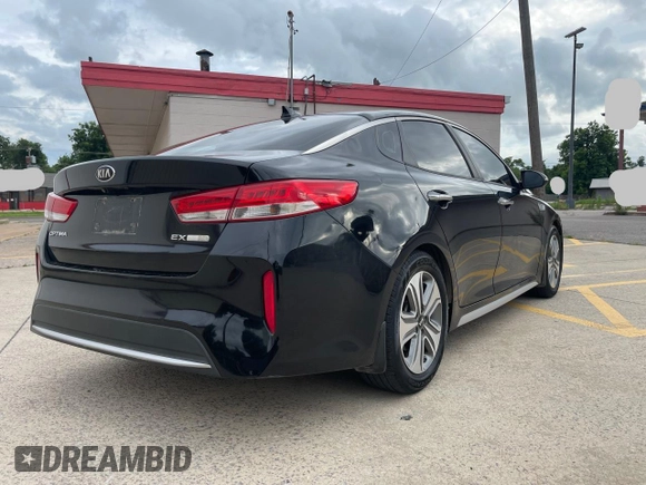 2017 Kia Optima EX z VIN KNAGU4LE7H5014734, wystawiony jako Copart lot #60936805 z przebiegiem 150 568 mil mil oraz Czysty tytuł • Clean title. Historia ofert i sprzedaży dostępna na DreamBid. Obrazek 4.