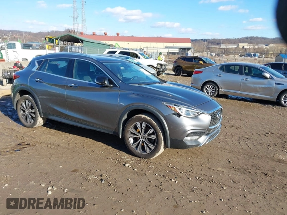 2017 Infiniti QX30 Luxury with VIN SJKCH5CR1HA020547, listed as a IAAI auction lot 41500509 with 64,263 mi miles. Bid and sale history available at carsss.com. Image 1.