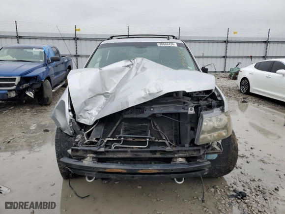 2013 Chevrolet Avalanche LTZ with VIN 3GNMCGE01DG259485, listed as a Copart auction lot 38668434 with 119,355 mi miles and Salvage Title. Bid and sale history available at carsss.com. Image 5.