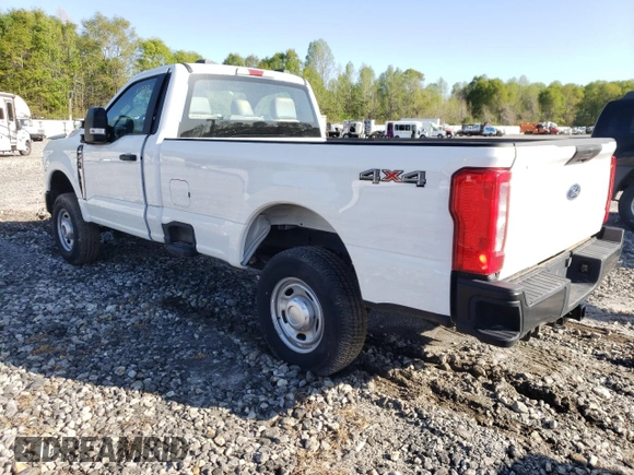 2023 Ford F-250 XL z VIN 1FTBF2BA5PED66929, wystawiony jako Copart lot #52190155 z przebiegiem Nie podano mil oraz Szkody całkowita. Historia ofert i sprzedaży dostępna na DreamBid. Obrazek 2.