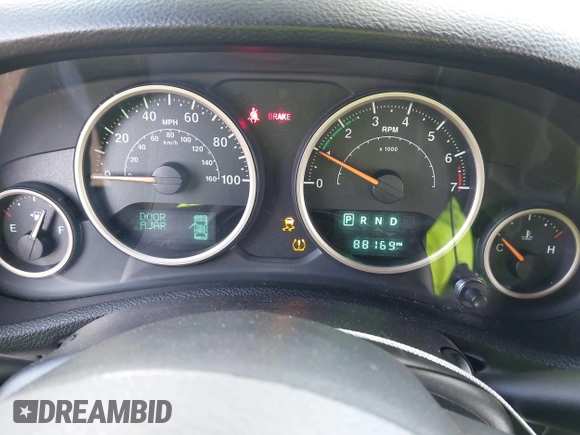 2017 Jeep Wrangler Unlimited Sahara with VIN 1C4BJWEGXHL520182, listed as a IAAI auction lot 42616692 with 88,169 mi miles and . Bid and sale history available at DreamBid. Image 7.