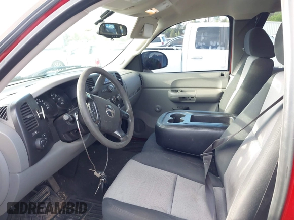 2007 GMC Sierra 1500 SLE1 with VIN 2GTEC19C671592633, listed as a IAAI auction lot 42030570 with 183,121 mi miles and . Bid and sale history available at DreamBid. Image 5.