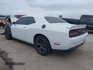 2015 Dodge Challenger SXT Plus z VIN 2C3CDZBG9FH894976, wystawiony jako IAAI lot #39188506 z przebiegiem 103 501 mil mil oraz . Historia ofert i sprzedaży dostępna na DreamBid. Obrazek 3.