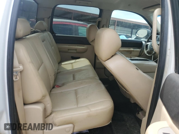 2011 Chevrolet Silverado 1500 LT with VIN 3GCPKSE30BG311997, listed as a Copart auction lot 53735135 with 293,980 mi miles and Clean Title. Bid and sale history available at DreamBid. Image 10.