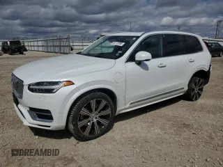 2021 Volvo XC90 Inscription Expression z VIN YV4BR0CL1M1699978, wystawiony jako Copart lot #53172295 z przebiegiem 54 627 mil mil oraz Szkoda całkowita • Salvage title. Historia ofert i sprzedaży dostępna na DreamBid. Obrazek 1.