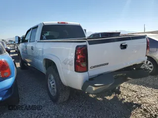 2006 Chevrolet Silverado 1500HD LT2 z VIN 1GCGK13U56F101831, wystawiony jako Copart lot #73425214 z przebiegiem 150 652 mil mil oraz Szkoda całkowita • Salvage title. Historia ofert i sprzedaży dostępna na DreamBid. Obrazek 2.