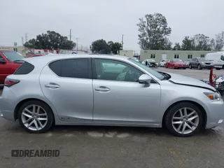 2014 Lexus CT 200h Hybrid with VIN JTHKD5BH0E2173721, listed as a IAAI auction lot 41798469 with 124,337 mi miles. Bid and sale history available at carsss.com. Image 13.