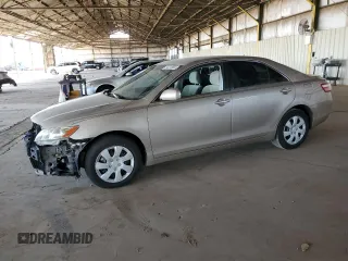 2008 Toyota Camry LE z VIN 4T1BK46K28U573260, wystawiony jako Copart lot #54215665 z przebiegiem 199 573 mil mil oraz Szkoda całkowita • Salvage title. Historia ofert i sprzedaży dostępna na DreamBid. Obrazek 1.