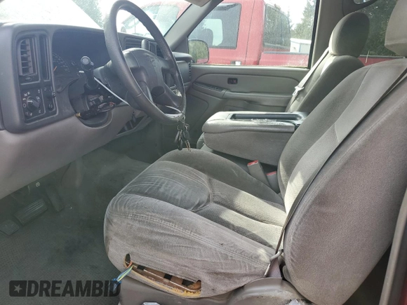 2004 Chevrolet Tahoe LS with VIN 1GNEC13V04R132890, listed as a Copart auction lot 56128195 with 174,907 mi miles and Clean title. Bid and sale history available at DreamBid. Image 7.