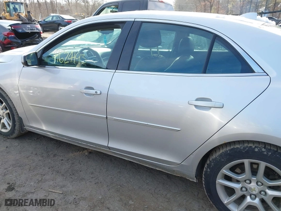 2013 Chevrolet Malibu ECO with VIN 1G11F5SR1DF338711, listed as a IAAI auction lot 41624193 with 152,815 mi miles. Bid and sale history available at carsss.com. Image 14.