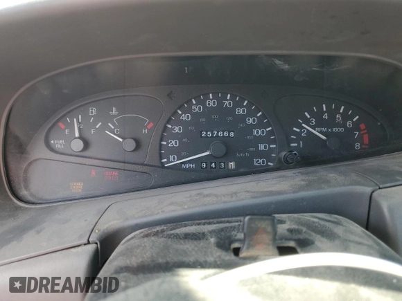 1998 Ford Escort ZX2 z VIN 3FAFP113XWR166304, wystawiony jako Copart lot #55238655 z przebiegiem 257 668 mil mil oraz Szkody całkowita. Historia ofert i sprzedaży dostępna na DreamBid. Obrazek 9.