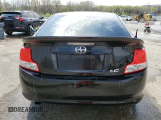 2012 Scion tC z VIN JTKJF5C76C3034769, wystawiony jako Copart lot #52517495 z przebiegiem 205 501 mil mil oraz Nie do naprawy. Historia ofert i sprzedaży dostępna na DreamBid. Obrazek 6.