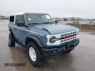2024 Ford Bronco z VIN 1FMDE4CP8RLA84207, wystawiony jako IAAI lot #41965537 z przebiegiem 5 985 mil mil oraz . Historia ofert i sprzedaży dostępna na DreamBid. Obrazek 1.