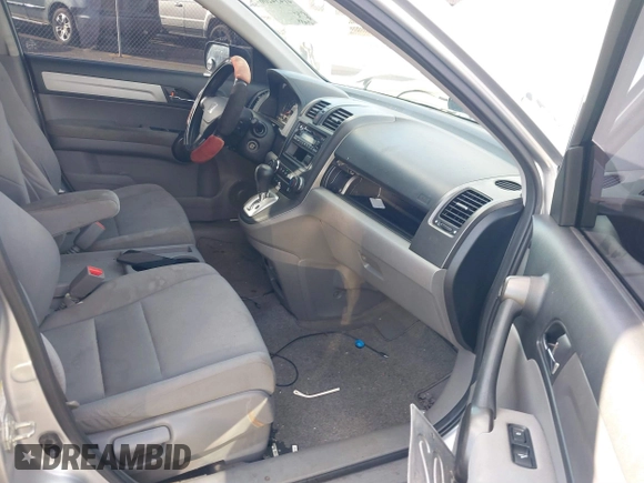 2011 Honda CR-V LX z VIN JHLRE3H34BC010186, wystawiony jako IAAI lot #41434206 z przebiegiem 63 893 mil mil oraz . Historia ofert i sprzedaży dostępna na DreamBid. Obrazek 5.