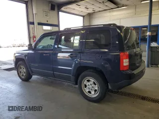 2016 Jeep Patriot Sport SE with VIN 1C4NJPBA6GD792109, listed as a Copart auction lot 59810255 with 125,202 mi miles and Clean title. Bid and sale history available at DreamBid. Image 2.
