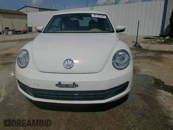 2013 Volkswagen Beetle 2.5L with VIN 3VWJP7ATXDM662072, listed as a Copart auction lot 52197655 with 86,725 mi miles and Non Repairable. Bid and sale history available at DreamBid. Image 13.