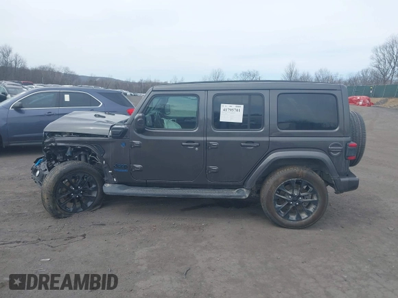 2021 Jeep Wrangler Unlimited Sahara with VIN 1C4JJXP65MW676726, listed as a IAAI auction lot 41795701 with 38,480 mi miles and . Bid and sale history available at DreamBid. Image 14.