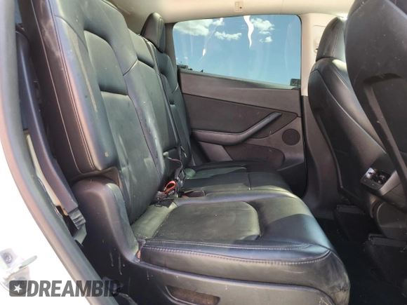 2021 Tesla Model Y Long Range z VIN 5YJYGAEE4MF267156, wystawiony jako Copart lot #50634185 z przebiegiem 72 850 mil mil oraz Szkoda całkowita • Salvage title. Historia ofert i sprzedaży dostępna na DreamBid. Obrazek 12.