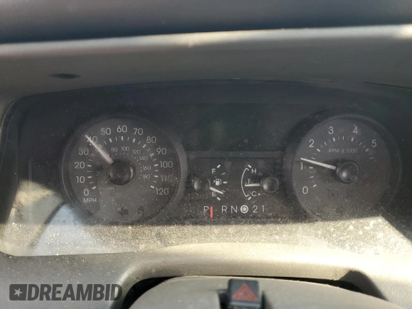 2010 Mercury Grand Marquis LS z VIN 2MEBM7FV4AX636897, wystawiony jako Copart lot #53387985 z przebiegiem Nie podano mil oraz Szkody całkowita. Historia ofert i sprzedaży dostępna na DreamBid. Obrazek 9.