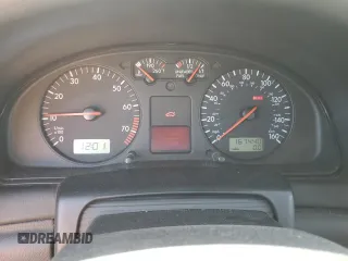 2000 Volkswagen Passat GLS z VIN WVWMD23B0YP307525, wystawiony jako Copart lot #57040775 z przebiegiem 167 440 mil mil oraz Szkoda całkowita • Salvage title. Historia ofert i sprzedaży dostępna na DreamBid. Obrazek 9.